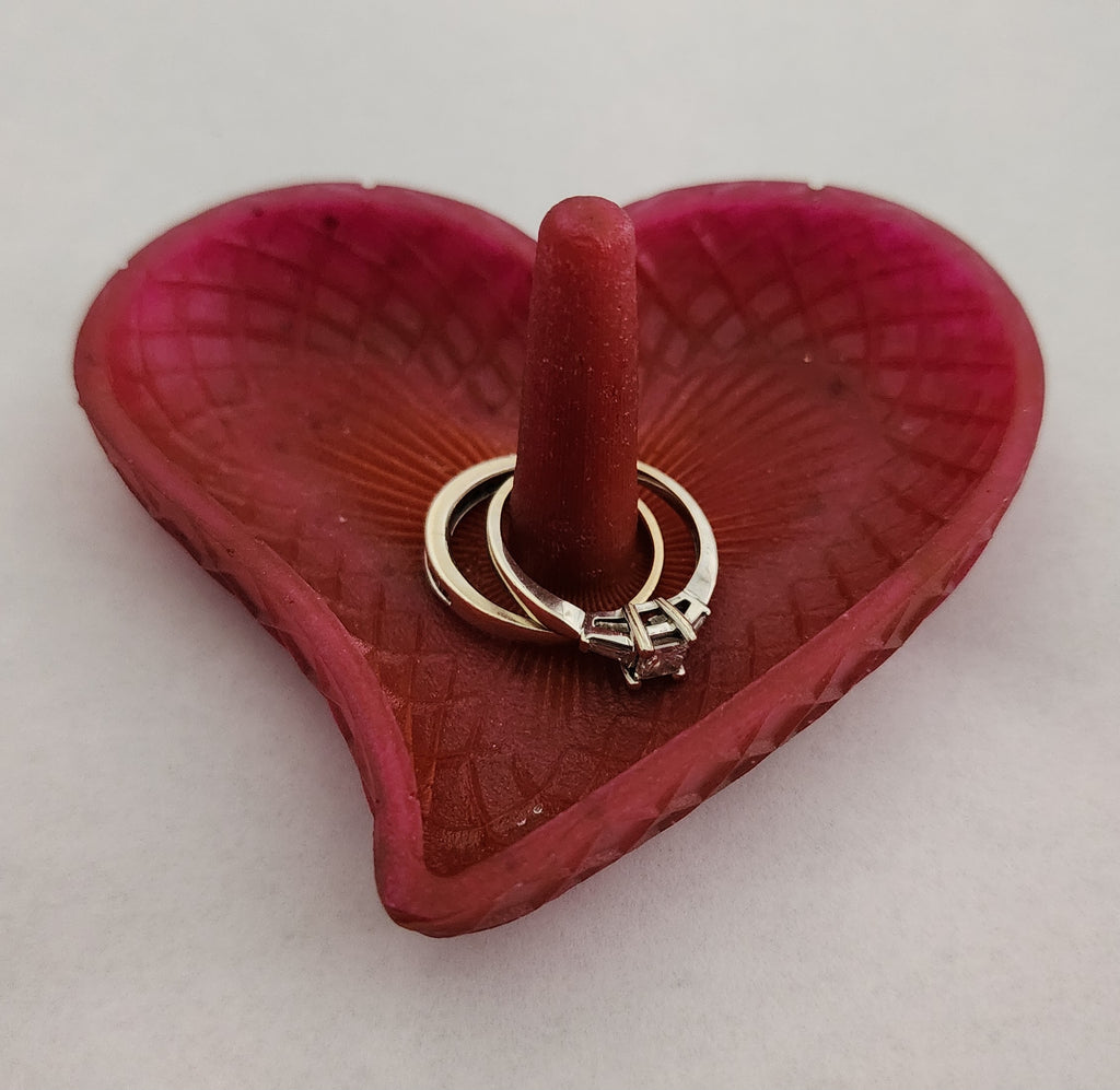 Heart Ring Holder- Magenta