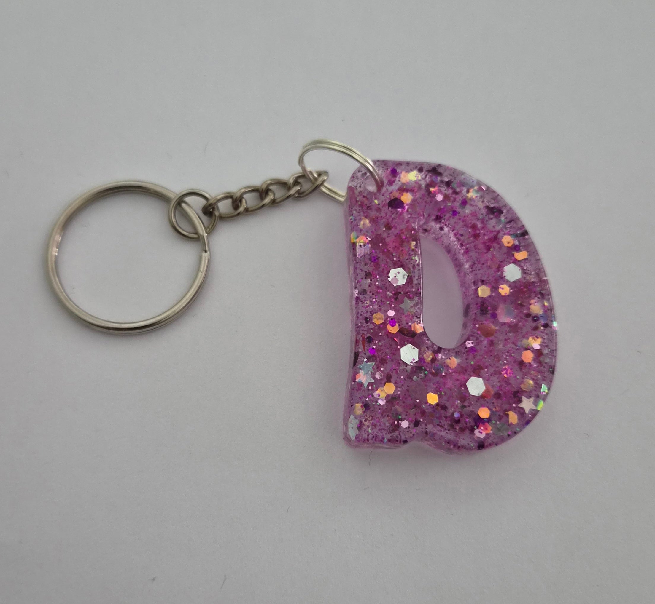 D 'Groovy' Keychain Light Purple with Glitter